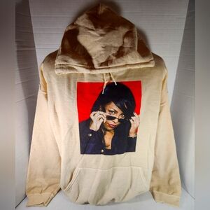 NWOT Men's Aaliyah Hoodie